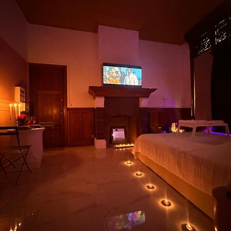 Pink Room Tourcoing Luaran gambar